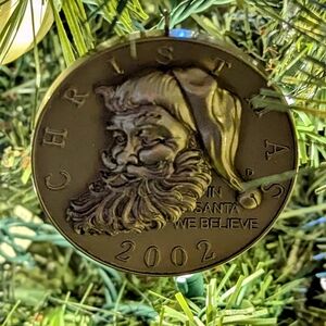 2002 Hallmark Christmas Tree Gift Clip w/Box